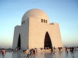 Archivo:Tomb Jinnah