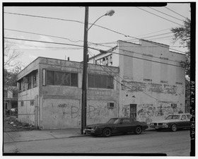 VIEW TO SOUTHWEST OF ALDEN STREET FACADE OF ORIGINAL BUILDING (RIGHT) AND c1944-1950 POST-U.S. RADIUM ADDITION (LEFT) - United States Radium Corporation, Paint Application Building, HAER NJ,7-ORA,3A-1.tif