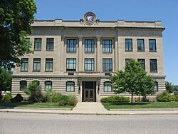 Vermillion County Courthouse, eastern front.jpg