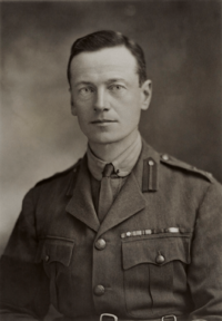 Archivo:Walter Guinness, 1st Baron Moyne