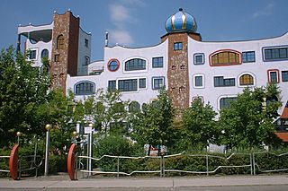 Archivo:Wittenberg Hundertwasserschule