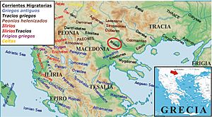 La procedencia de Espartaco, según coinciden todas las fuentes, era la tribu Maidoi, que moraba a lo largo del río Estrimón sur, entre el lago Kirkini y el río Nesto, ambos ríos en la actual Grecia y parte sur de Bulgaria, un área helenizada que perteneció al reino de Macedonia.