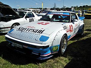 Archivo:1982 Mazda RX7 series II coupe - Group C replica (9603513106)