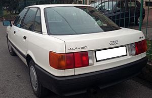 Archivo:1986-1991 Audi 80 rear