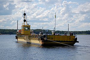 Archivo:Alassalmi cable ferry 2007-07-01