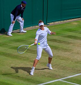 Barbora Krejčíková (2022 Wimbledon) 01