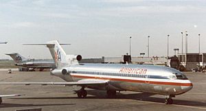 Archivo:Boeing 727-223 of American Airlines Chicago O'Hare