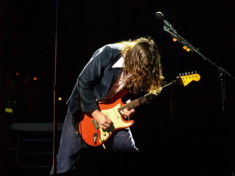 CCarsonChiliPeppersVoodooExperience2006