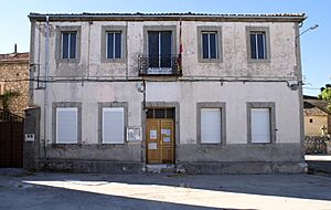 Archivo:Casa consistorial de Perosillo