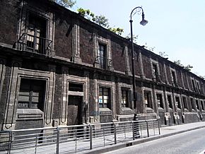 Archivo:Casa de los Camilos o de las Calderas