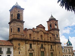 Archivo:Catedral Diocesana de zipaquira (3)