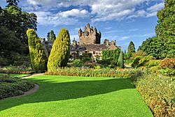 Archivo:Cawdor castle2