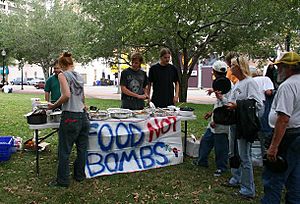 Archivo:Food not bombs