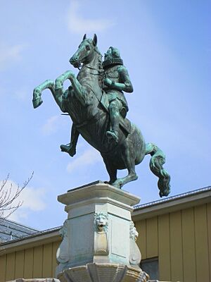 Archivo:Leopold V, Archduke of Austria - Innsbruck 127