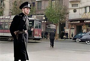Archivo:Oficial de Policía uruguayo 1930's