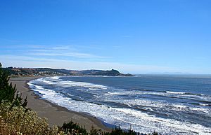 Vista desde la Punta Cura a la playa de Quidico.