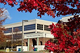 Raritan Valley Community College, NJ - fall foliage.jpg