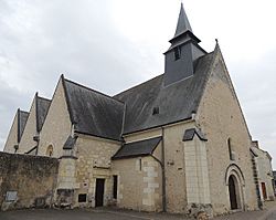 Ruillé-sur-Loir (72) Église Saint-Pierre et Saint-Paul.jpg
