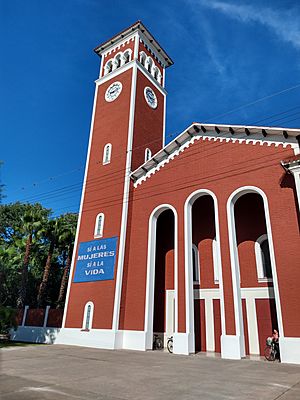 Archivo:Templo Parroquia Malabrigo