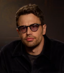 Theo James 2024.png