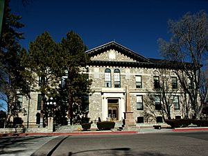 Archivo:US Courthouse Santa Fe