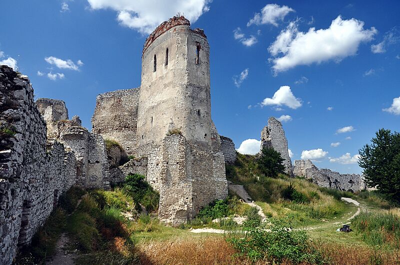 Čachtice, hrad, Slovensko
