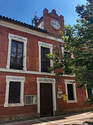 Archivo:Ayuntamiento de Guaza de Campos