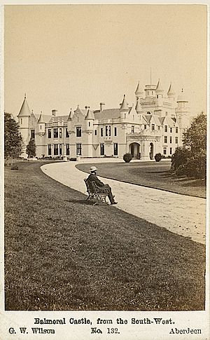 Archivo:Balmoral Castle by George Washington Wilson