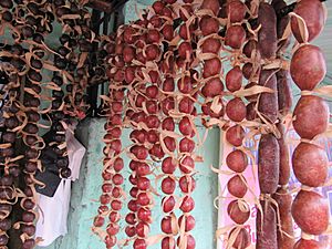 Archivo:Chorizos de Cojutepeque