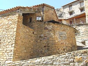Archivo:Conca de Dalt. Toralla i Serradell. Toralla. Església 2