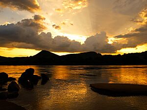 Archivo:Congo sunset