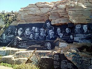 Archivo:Cueva del Pirata en Quintero