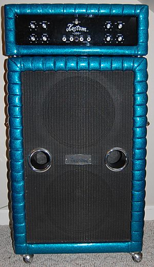 Archivo:Kustom 200 bass amplifier (1971)