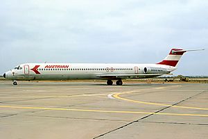 Archivo:McDonnell Douglas MD-81, Austrian Airlines JP6097012