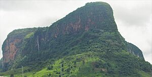Archivo:Mont Kakoulima1
