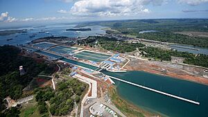 Archivo:New Panama Canal