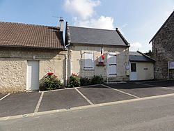 https://ninos.kiddle.co/images/thumb/3/32/Ploisy_(Aisne)_mairie.JPG/250px-Ploisy_(Aisne)_mairie.JPG