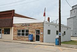 Roberts Illinois Post Office.jpg