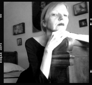 Archivo:Ruth Baza Self Portrait by ©ruth baza 2023