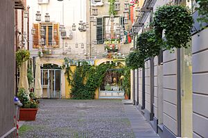 Archivo:Sassari - Vicolo chiuso via Luzzati (01)