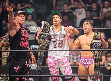 Archivo:The Acclaimed & Billy Gunn 2022-12-07 (AEW, Dynamite, HEB Center, Cedar Park)