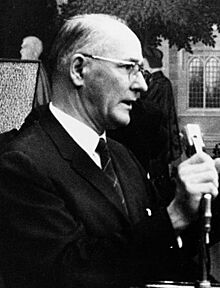 University of Chicago President George Beadle at Congress of Racial Equality Meeting on Housing Sit-Ins (cropped).jpg