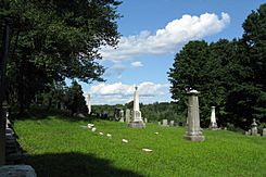 Village Cemetery 1832, Dudley MA.jpg