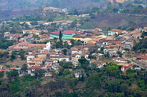 Archivo:Yuscaran desde el cerro San Juan