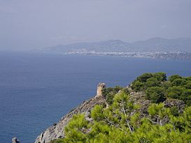 022. Torre de Cerro Caleta (12932215154).jpg