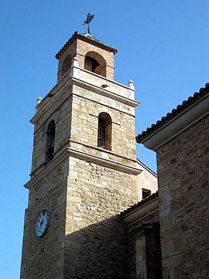 Archivo:1-Casasbajas-parroquial-Templo (2007)-2