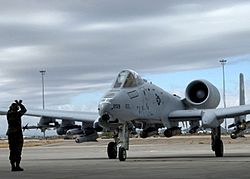 Archivo:A-10C arrives in Davis-Monthan