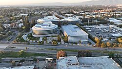 Apple Campus 3.jpg