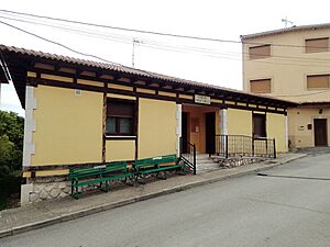 Archivo:Ayuntamiento de Hontangas