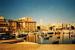 Bari harbour, theater.jpg